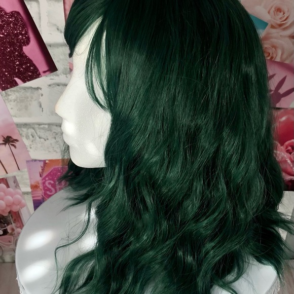 Wavy Green Synthetic Wig with Side Swept Bangs Shoulder Length - Picture 4 of 4
